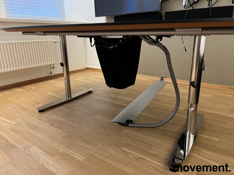 Solgt!Møtebord i lyst grått / krom fra - 2 / 3
