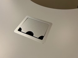 Møtebord i lyst grått / krom fra Edsbyn, 230x110cm, egner seg for videokonferanse, pent brukt