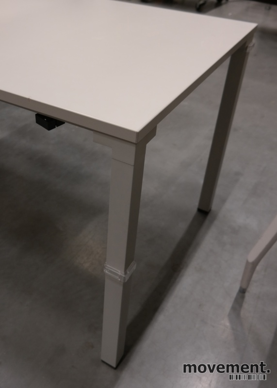 Solgt!Kompakt skrivebord i lys grå fra - 3 / 3