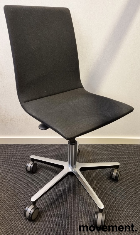 Solgt!Konferansestol fra Isku, på hjul, - 1 / 3