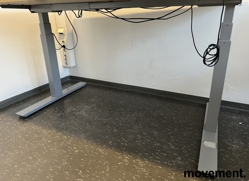 Solgt!Understell for skrivebord med