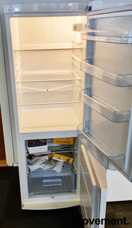 Solgt!Kjøleskap / kombiskap fra - 2 / 3