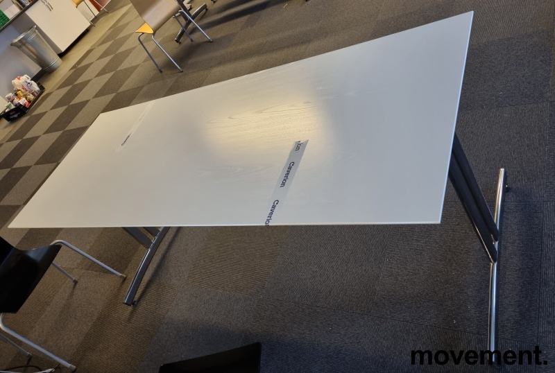 Solgt!Møtebord / kantinebord i hvitlasert - 3 / 3