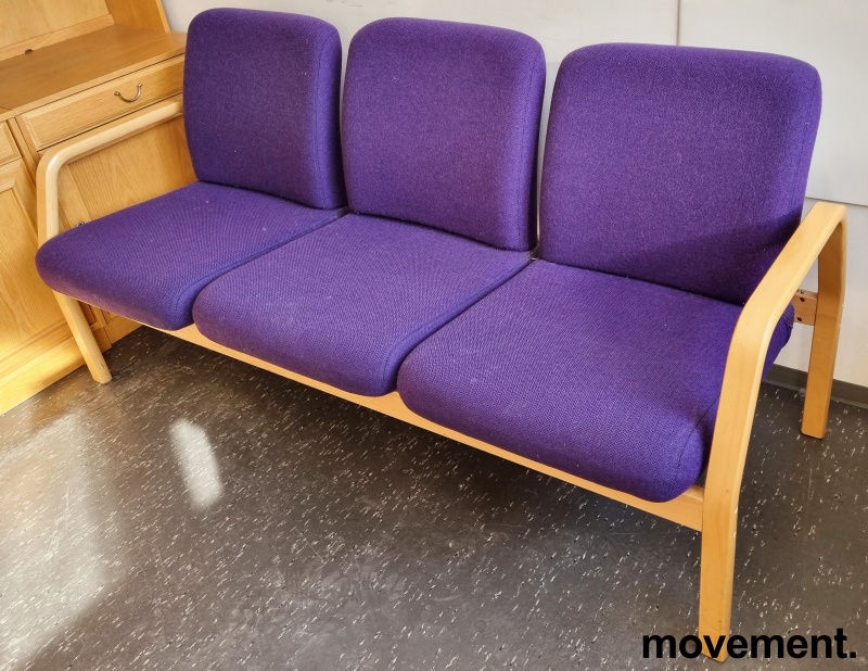 Solgt!Sofa for venterom i bøk / lilla
