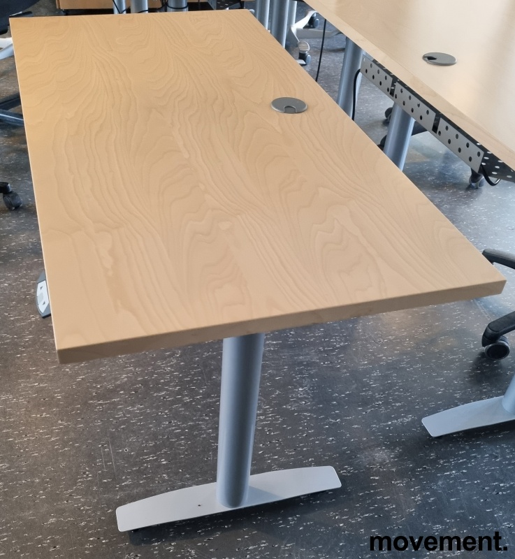 Solgt!Skrivebord med elektrisk hevsenk i - 2 / 3