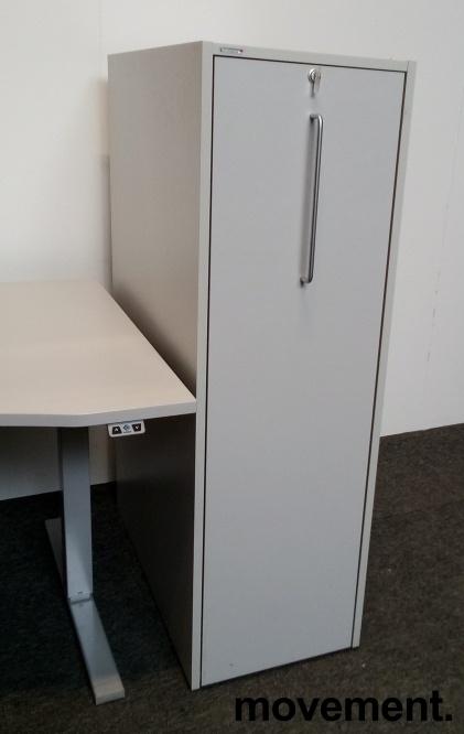Solgt!Tårnskap / towerskap fra Svenheim i - 1 / 2
