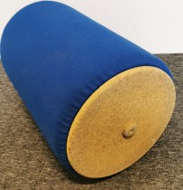 Sittepuff / vippestol / vippetønne i blått stoff, Ø=32cm, høyde 49cm, pent brukt