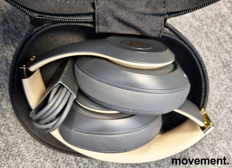 Solgt!Beats by Dr Dre, modell Studio3, - 2 / 3