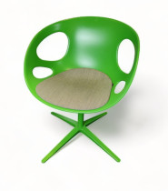 Konferansestol i grønt / lyst brunt fra Fritz Hansen, modell Rin, design: Hiromichi Konno, pent brukt