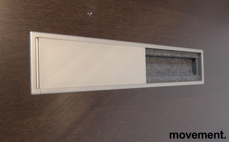 Solgt!Kinnarps Deciso skrivebord i - 4 / 5