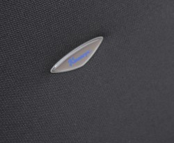 Kinnarps Synchrone 8000, Plus 8, høy rygg, nakkepute, uten armlene, nytrukket i sort, pent brukt