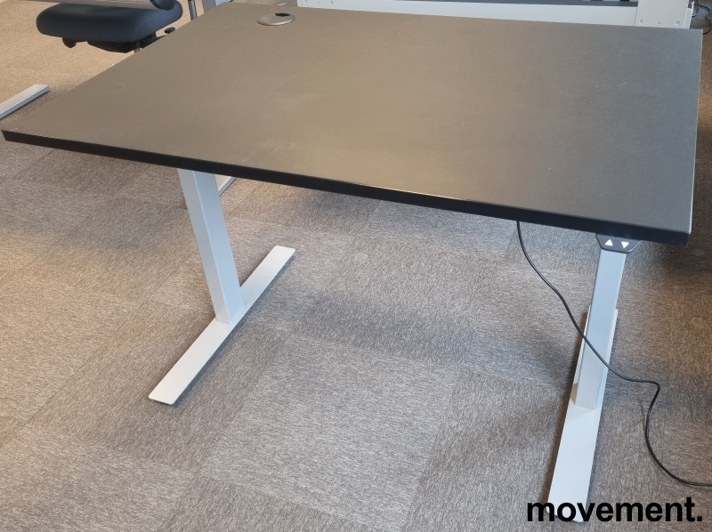 Solgt!Skrivebord med elektrisk hevsenk, - 2 / 8