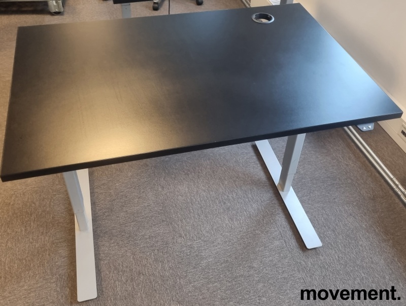 Solgt!Skrivebord med elektrisk hevsenk, - 1 / 7