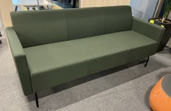 Loungesofa: VAD Pivot 3-seter sofa, nytrukket i grønt stoff, 188cm bredde, NYTRUKKET