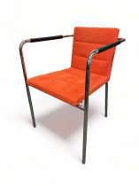 Besøksstol / konferansestol fra Lammhults, Cinema Sport, orange mikrofiberstoff / krom, pent brukt