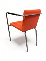 Besøksstol / konferansestol fra Lammhults, Cinema Sport, orange mikrofiberstoff / krom, pent brukt
