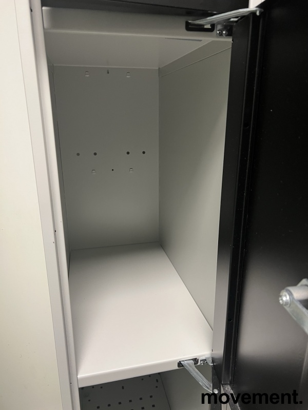 Solgt!Garderobeskap fra AJ Produkter i - 2 / 2