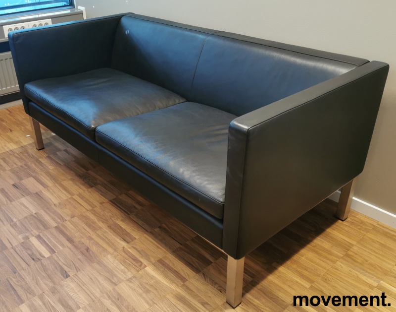 Solgt!2-seter sofa i sort skinn fra Erik - 3 / 4