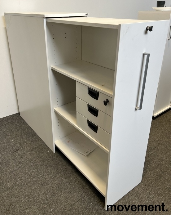 Solgt!Kinnarps E-serie i hvitt, - 2 / 2