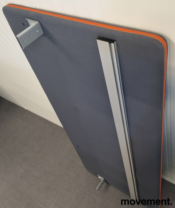 Solgt!Bordskillevegg for skrivebord fra - 1 / 4