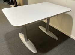 Skrivebord / kompakt møtebord i lyst grått fra Duba B8, 120x80cm, pent brukt
