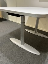 Skrivebord / kompakt møtebord i lyst grått fra Duba B8, 120x80cm, pent brukt