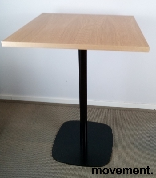Solgt!Ståbord / barbord i eik, fra - 2 / 3