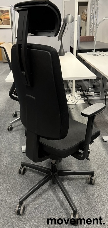 Solgt!Kontorstol i sort fra ISKU, modell - 2 / 3