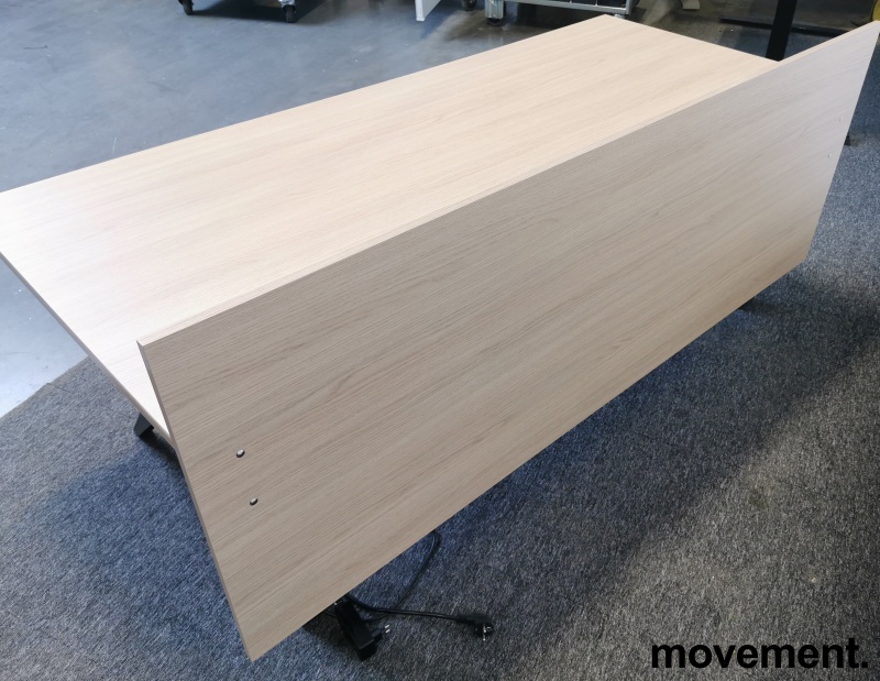 Solgt!Lekker hevsenkpult 180x80cm fra - 1 / 6