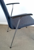 Konferansestol fra Bent Krogh, Danmark, modell Tonica, grått understell, Remix 3 farge 753, NYTRUKKET