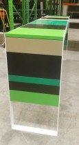Barbord / ståbord fra Fantoni, modell Stripes, i grønn-farger / hvit ramme, 240x50cm, høyde 104cm, brukt