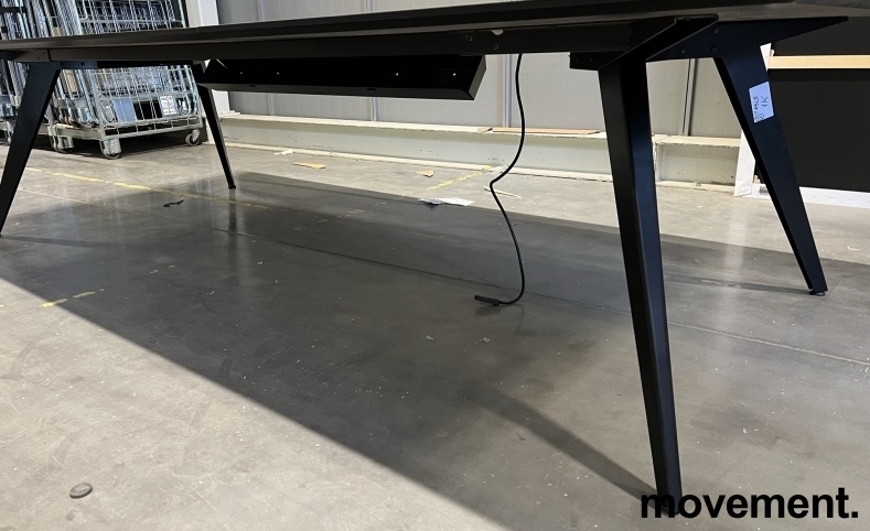 Solgt!Møtebord / konferansebord i eik / - 2 / 4