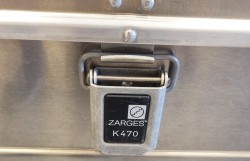 Stor Europall-size transportkasse / verktøykasse fra Zarges 120x80x50, pent brukt