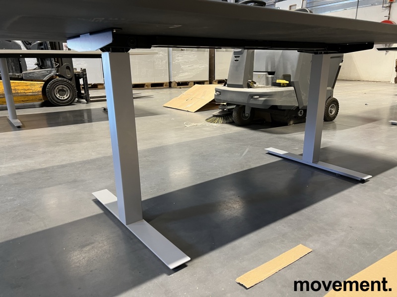 Solgt!Møtebord / konferansebord i mørk - 2 / 2