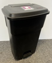 Søppelbøtte / pedalbøtte / kildesortering for restavfall / papir etc. i sort fra Vileda, pent brukt