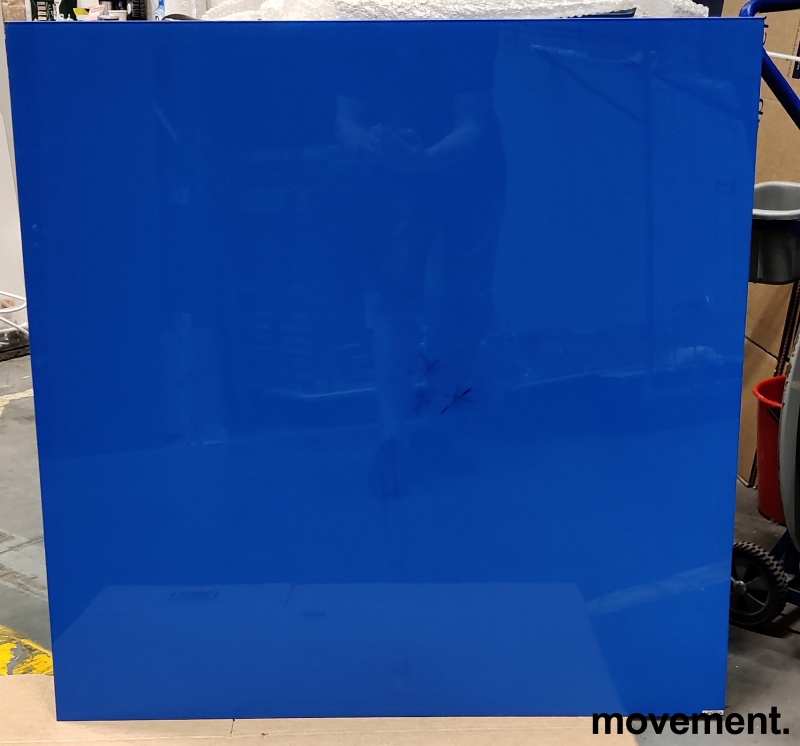 Solgt!Whiteboard i blått glass fra - 1 / 2