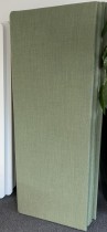 Bordskillevegg / skjermvegg for skrivebord fra EFG, grønt Remix-stoff, 160x60cm, pent brukt