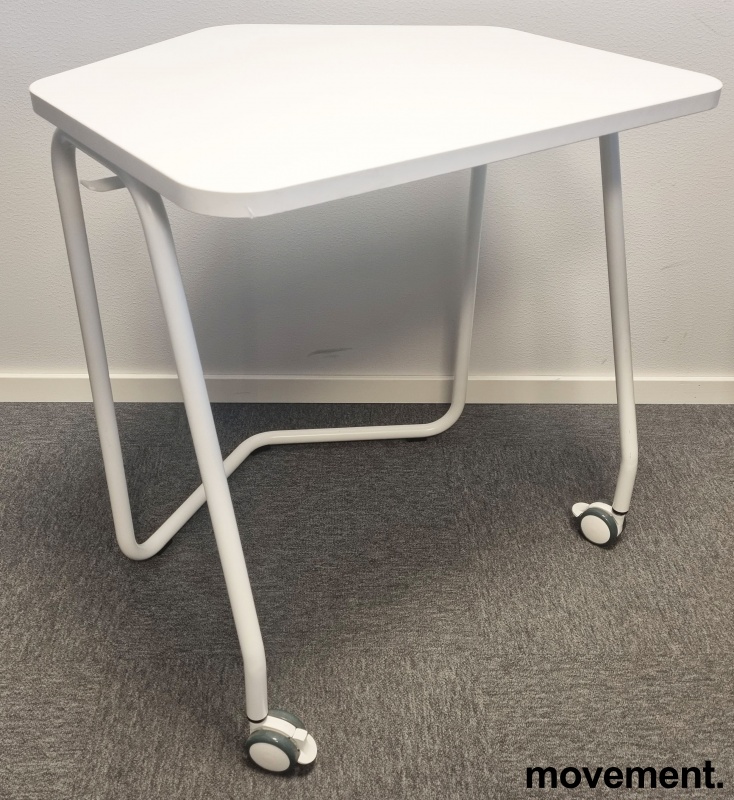 Solgt!Lite arbeidsbord / skolebord fra - 1 / 3