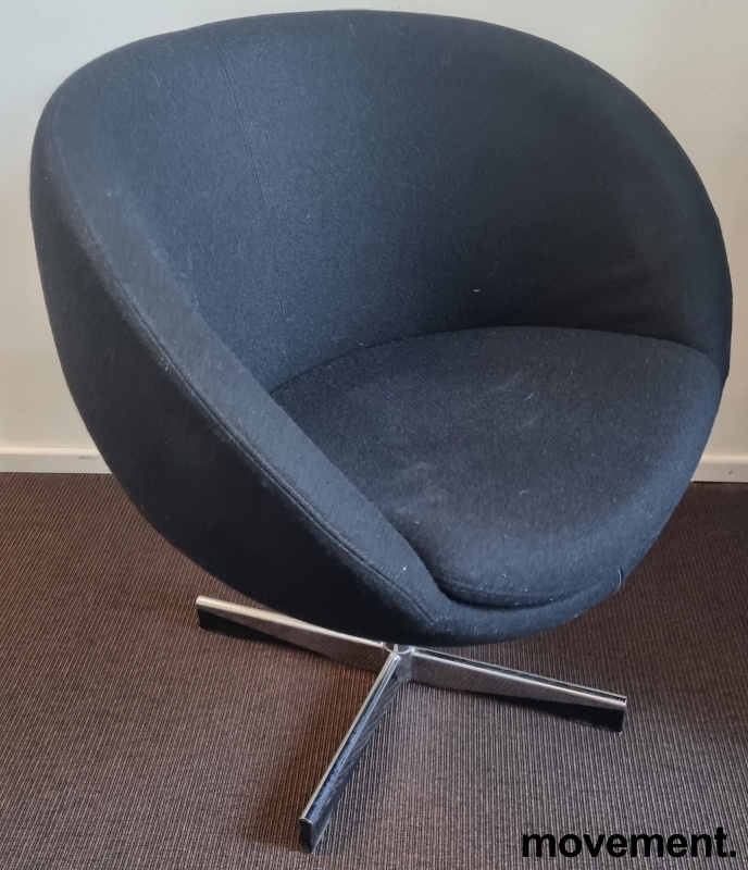 Solgt!ForaForm Planet Loungestol i sort - 1 / 2