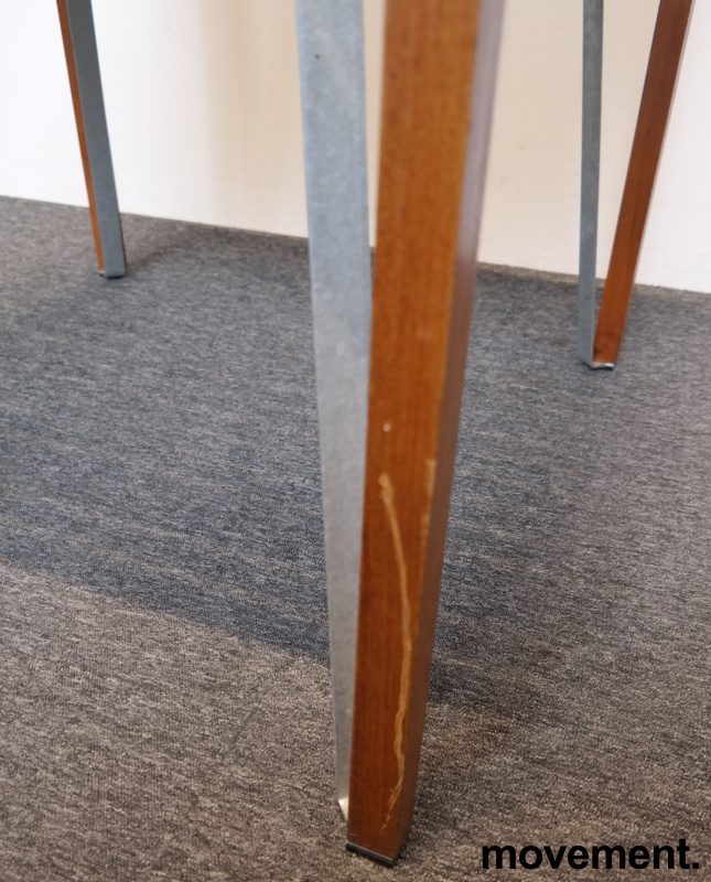 Solgt!Lekkert loungebord / hagebord i - 3 / 4