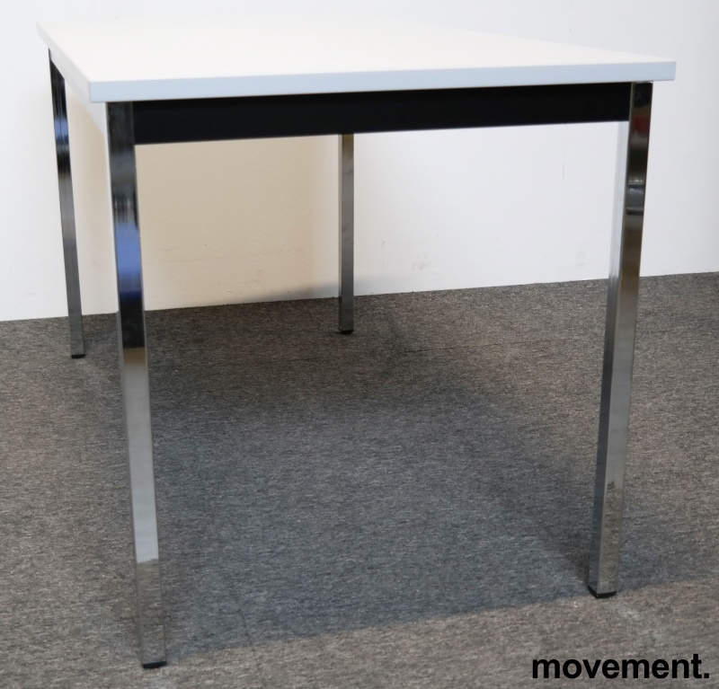 Solgt!Kompakt møtebord / kantinebord i - 2 / 3