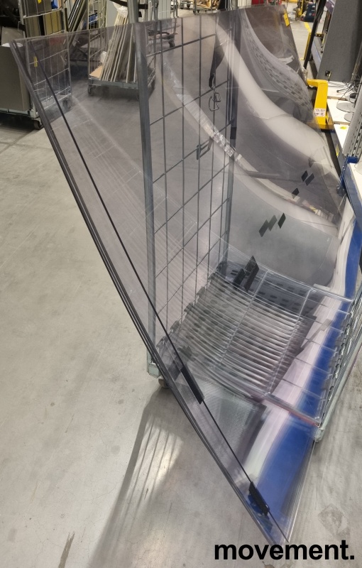 Solgt!Plater i 5mm plexiglass, klar med
