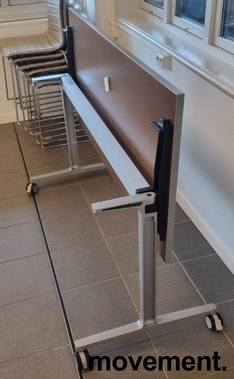 Solgt!Konferansebord / klappbord i mørk - 3 / 4