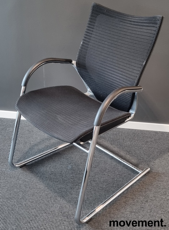 Solgt!Konferansestol i sort mesh / krom - 1 / 6