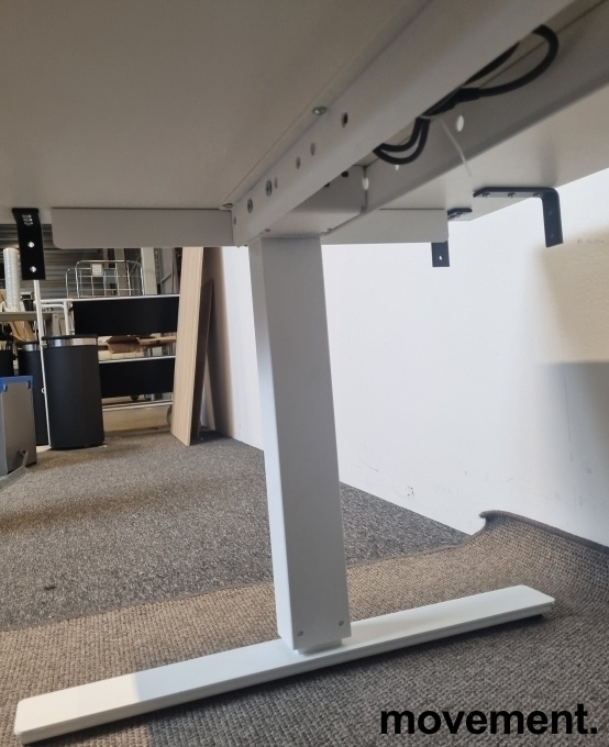 Solgt!Elektrisk hevsenk skrivebord i - 4 / 5