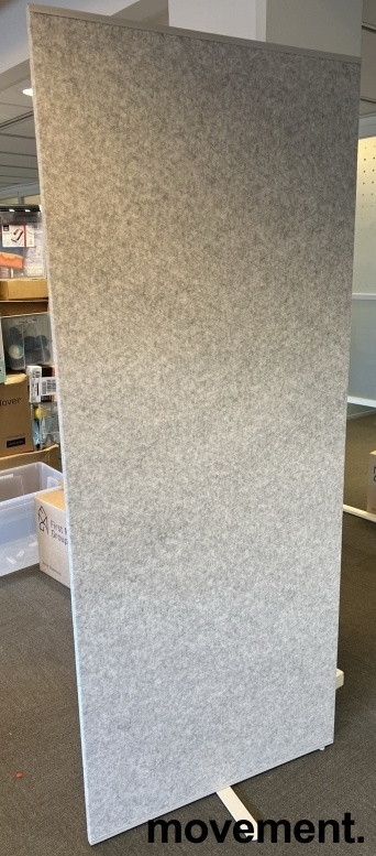 Solgt!Skillevegg i grått stoff fra IKEA; - 1 / 2