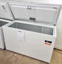 Fryseboks fra Whirlpool, modell: WHE4600, 140cm bredde, pent brukt