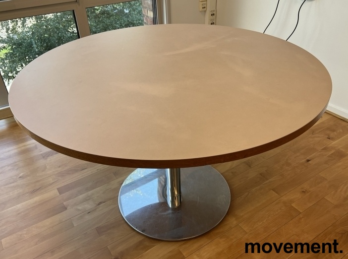 Solgt!Kantinebord / rundt møtebord i - 1 / 3