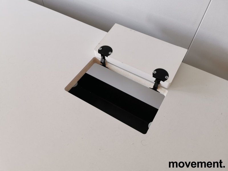 Solgt!Skrivebord med elektrisk hevsenk i - 3 / 4