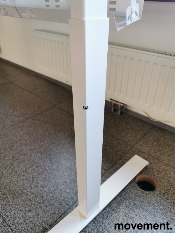 Solgt!Skrivebord i hvitt fra Edsbyn, - 3 / 3